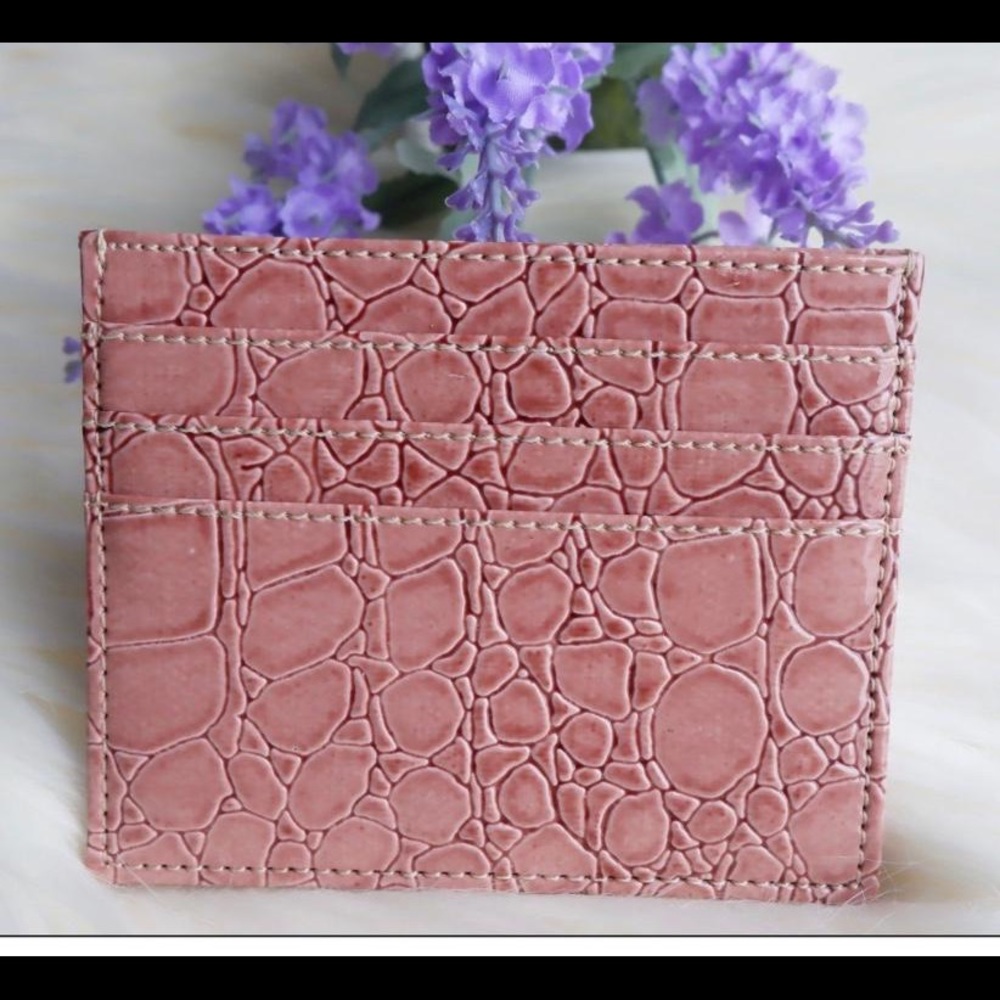 Card holder|compact|stylish|cruelty free material